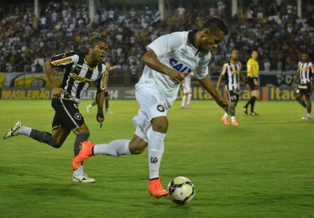 Athletico Paranaense Site Oficial Em Volta Redonda RJ Cleberson