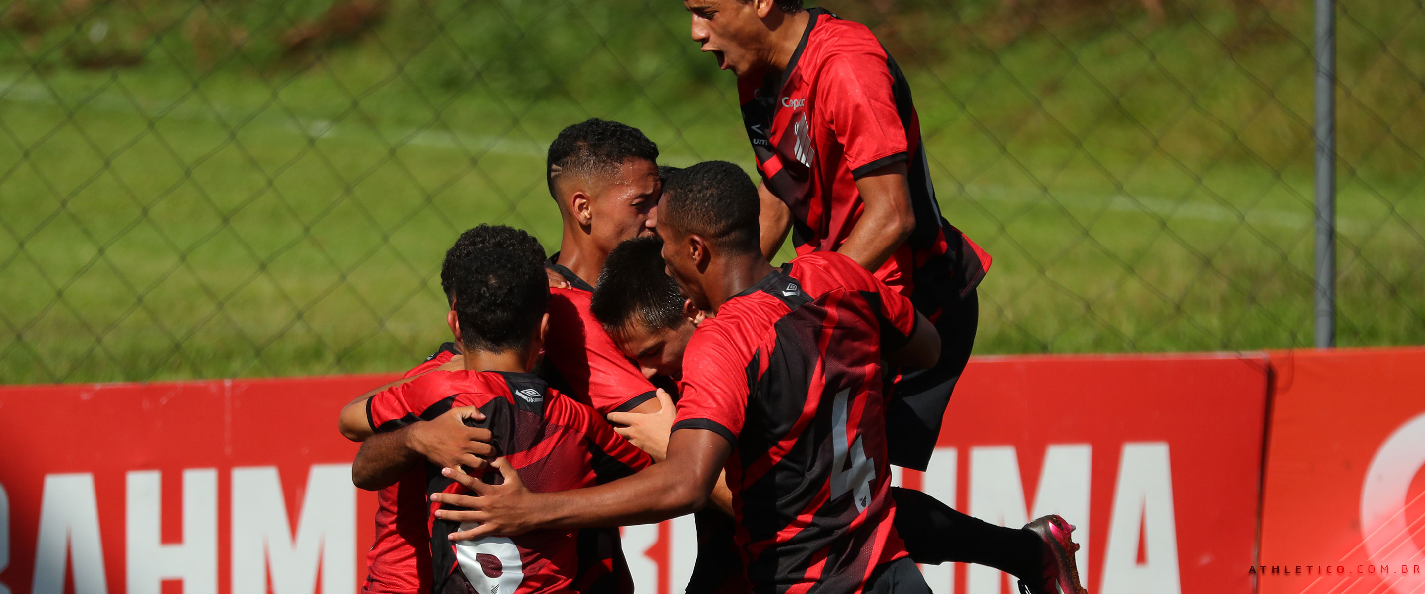 athletico-paranaense-site-oficial-athletico-vence-o-barra-fc-e