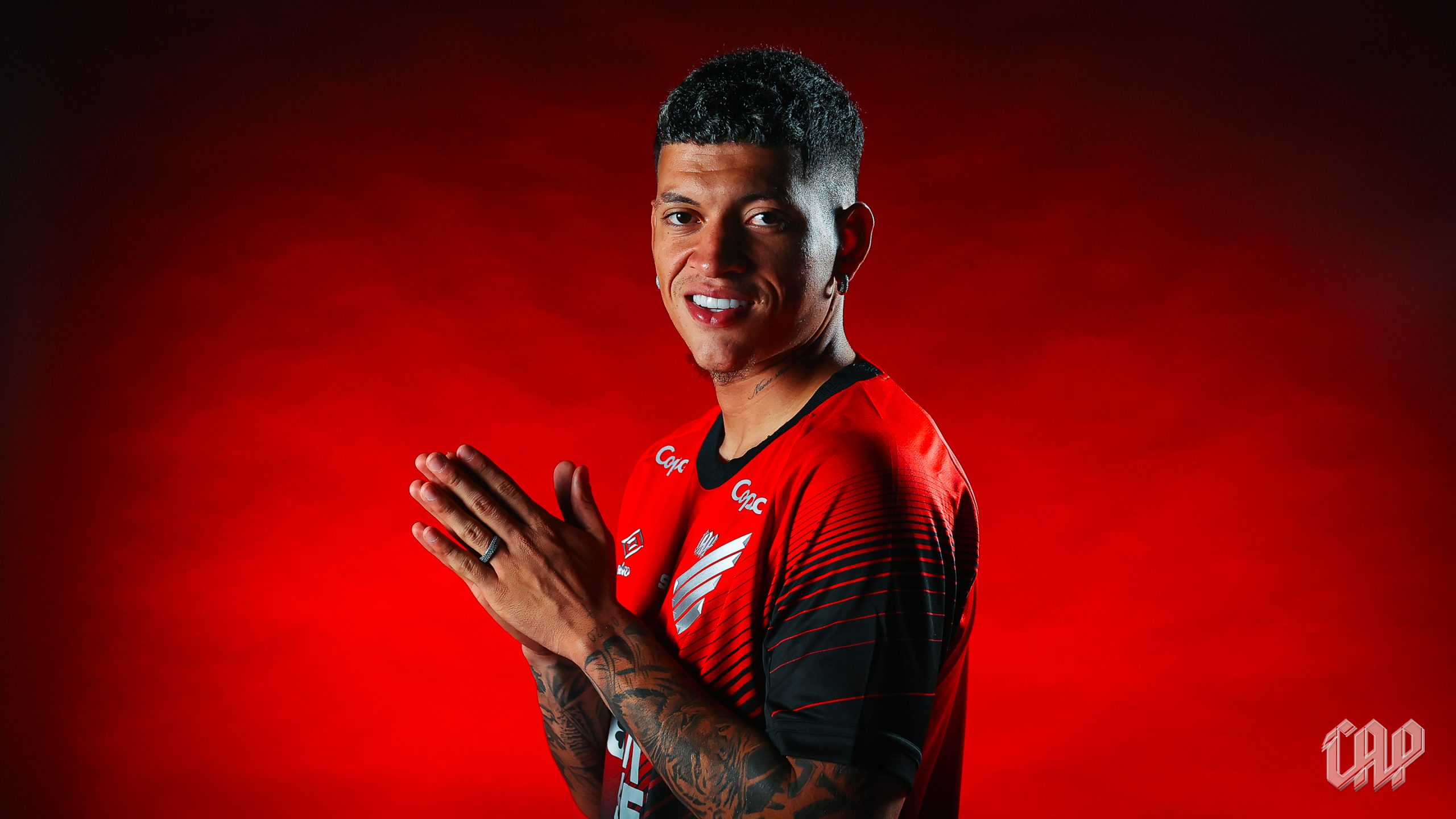 Colombiano que ‘não deu certo’ deixa o Athletico